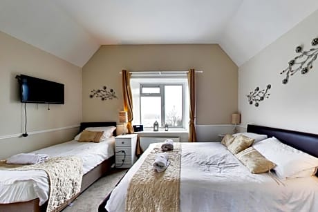 Triple Room with Shower