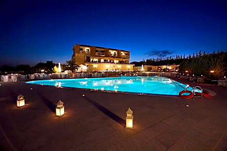 Dekelia Hotel