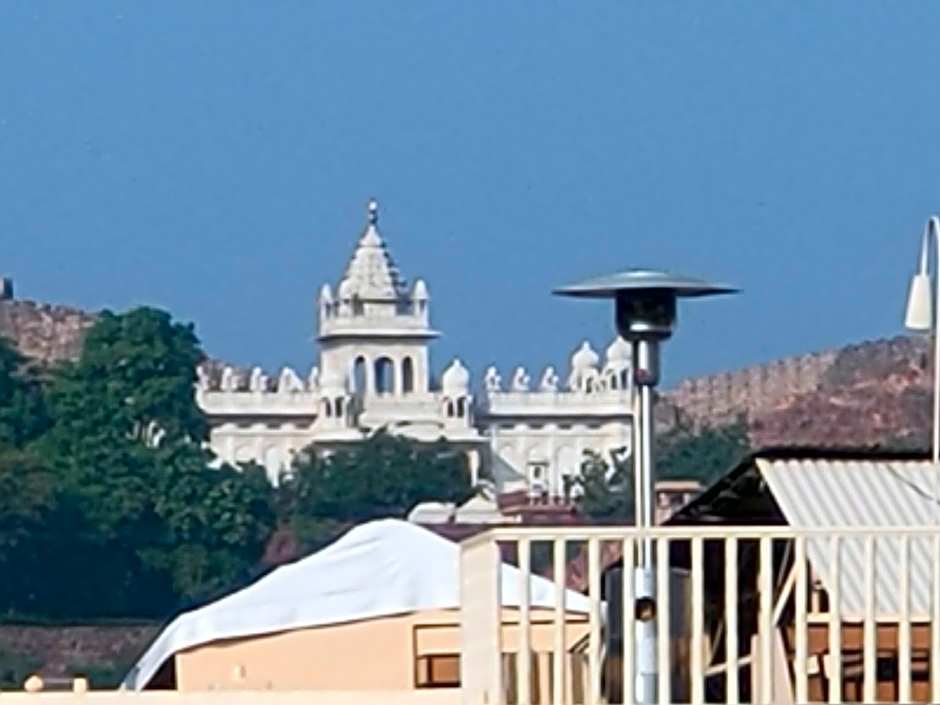 Shivam Paying Guest House