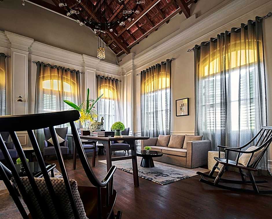 The Edison George Town