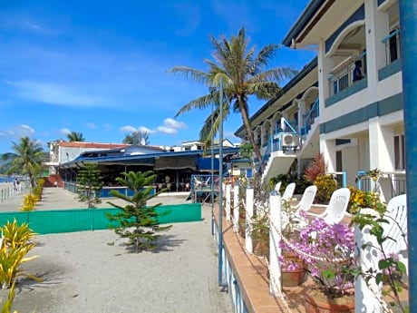 Blue Rock Resort And Dive Centre