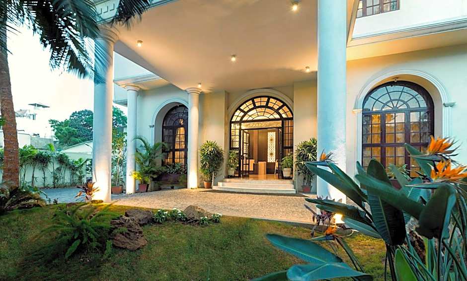 The Grand Magrath Hotel