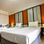 Regent Ngamwongwan Hotel
