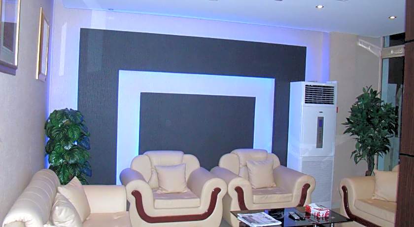 Savoy Grand Hotel Apartments