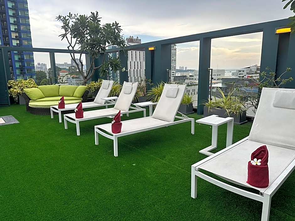 Empress Pattaya Hotel