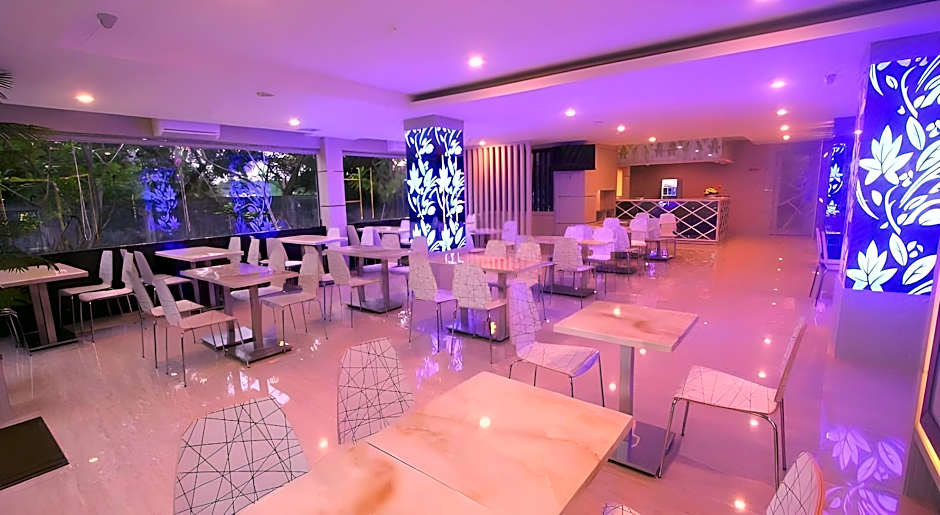 Lovina Inn Hotel Batam