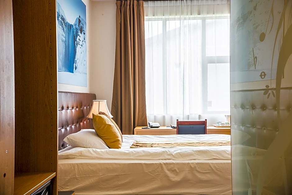 Hotel Jazz - By Keflavik Airport - Reykjavik - Iceland