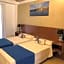 HOTEL ISLA PLANA