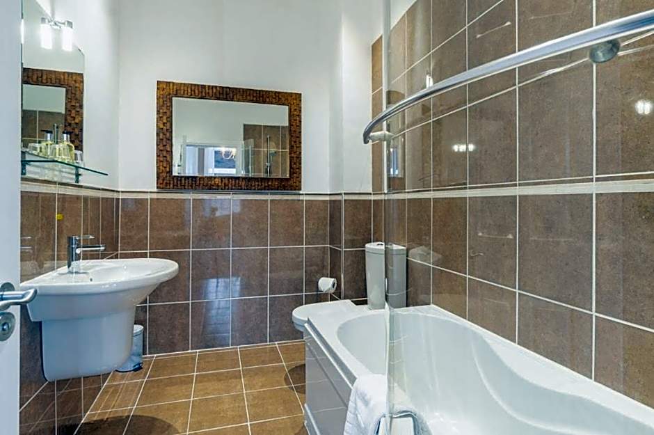 The Tontine Hotel