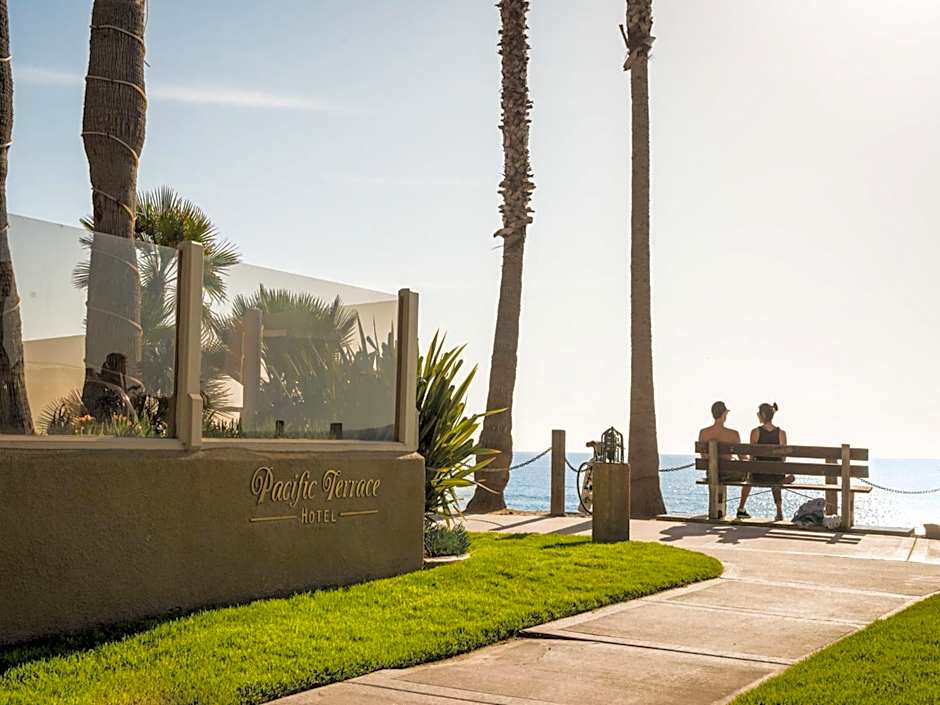 Pacific Terrace Hotel