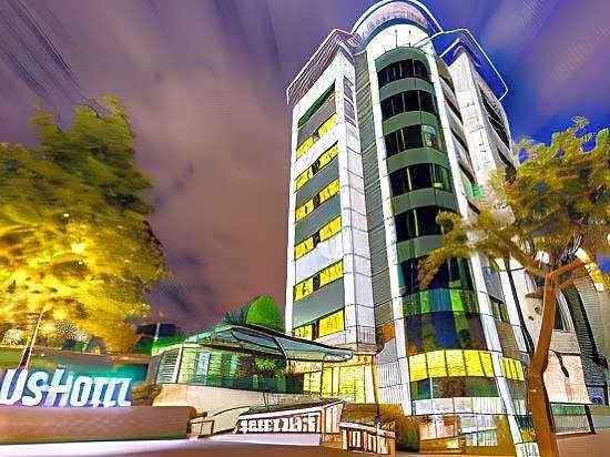 Plus Hotel Bostanci Atasehir