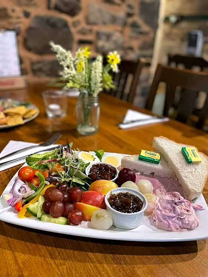 The Fountain Inn