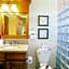 Clarion Suites Roatan At Pineapple Villas