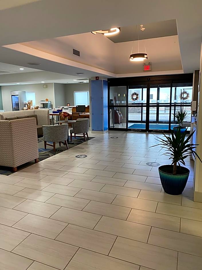 Holiday Inn Express Hotel & Suites Weston By IHG