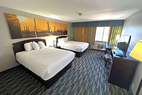 Efficiency King Room with Queen Bed - Non-Smoking (No Pets Allowed)
