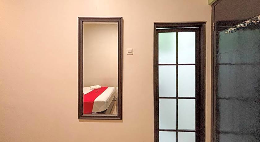 RedDoorz near Taman Krida Budaya Malang