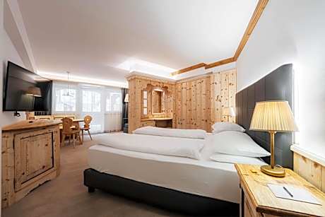 Superior Family Room