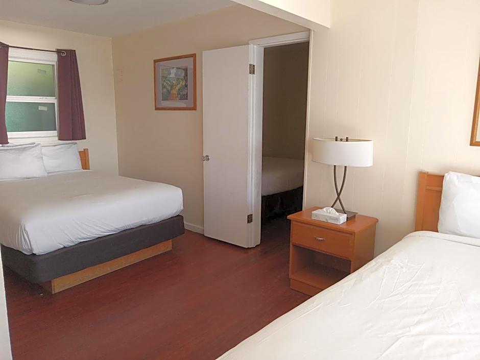 Blue Coast Inn & Suites