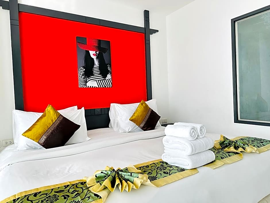 Hotel Baya Phuket - Rooftop Pool, Next to Food Market & Steps to Beach