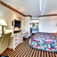 Econo Lodge Pearl