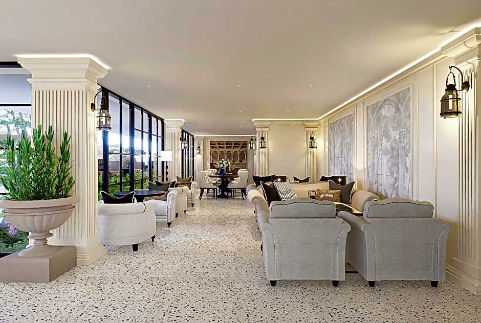 Chateau Du Village Patong