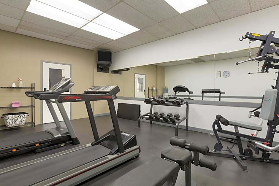 Days Inn by Wyndham Calgary South