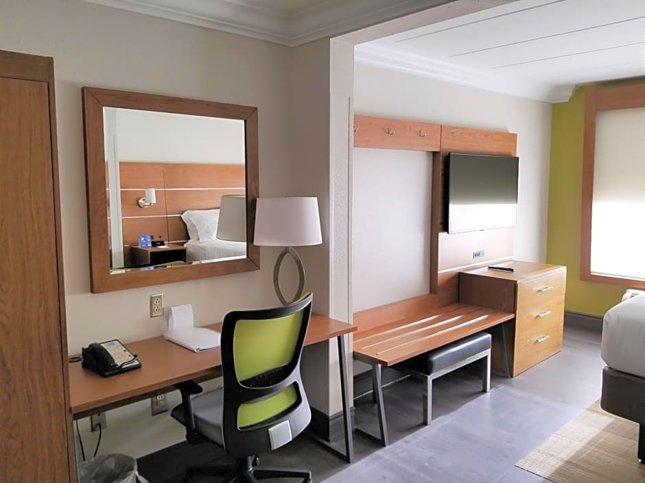 Holiday Inn Express Columbia