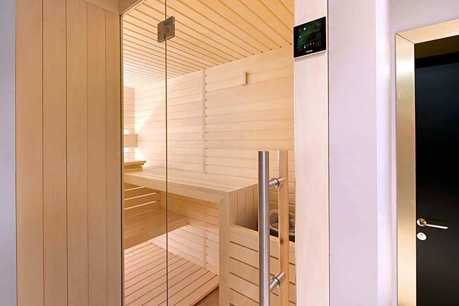 Posh Residence Luxury Suites