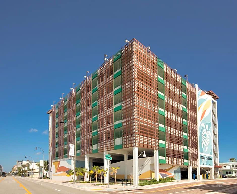 The Marlin Beachside