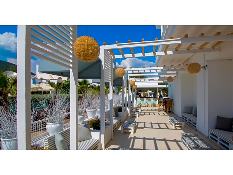 Munamar Beach Residence