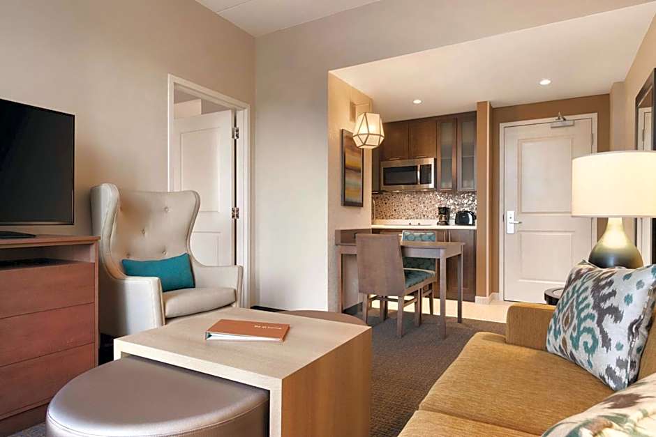 Homewood Suites by Hilton Calgary Downtown