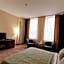 Ararat Hotel