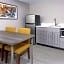 Hampton Inn By Hilton & Suites Kansas City-Country Club Plaza