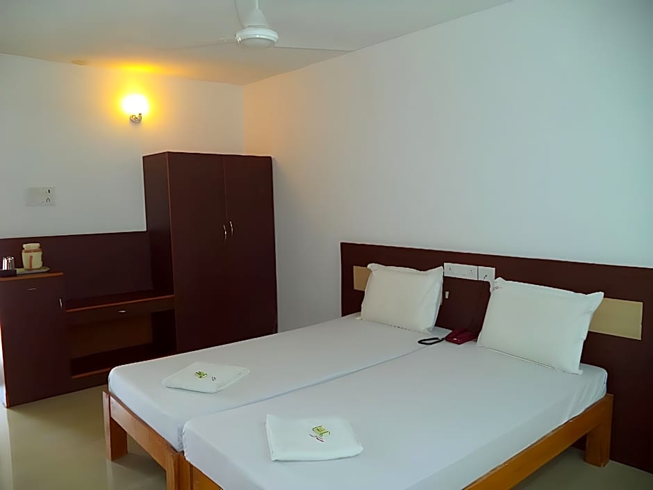 Samrat Guest House – Chennai, IL