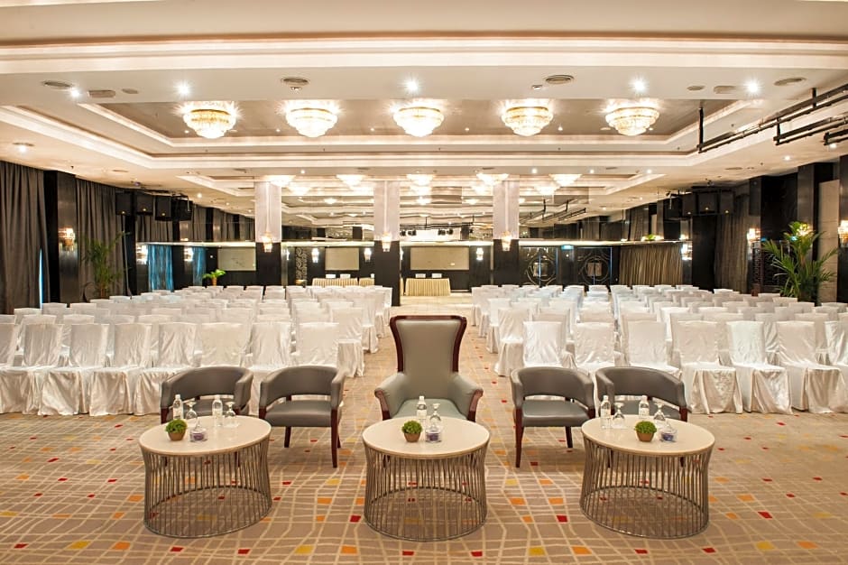 Ming Garden Hotel and Residences