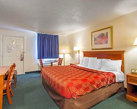 King Room - Non-Smoking