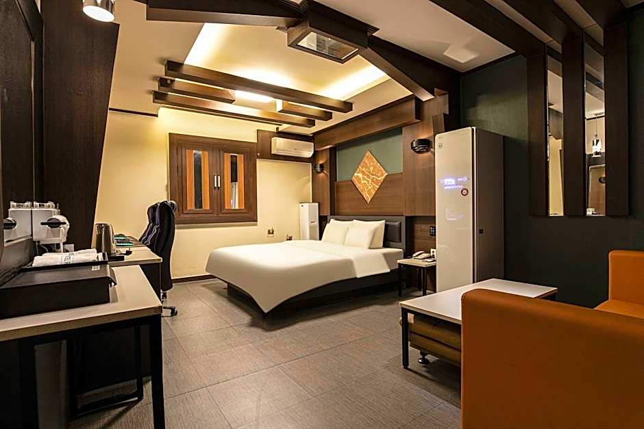 Suwon Rose Hotel