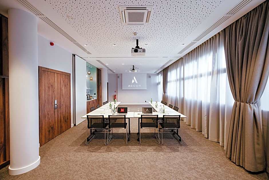 Ibis Luxembourg Aeroport