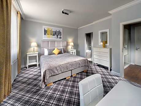 Ambassador Suite