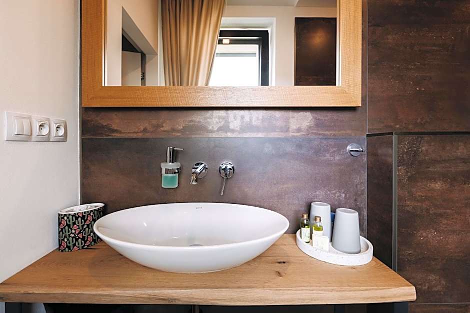 VILLA BRICOLA - Boutique Apartments