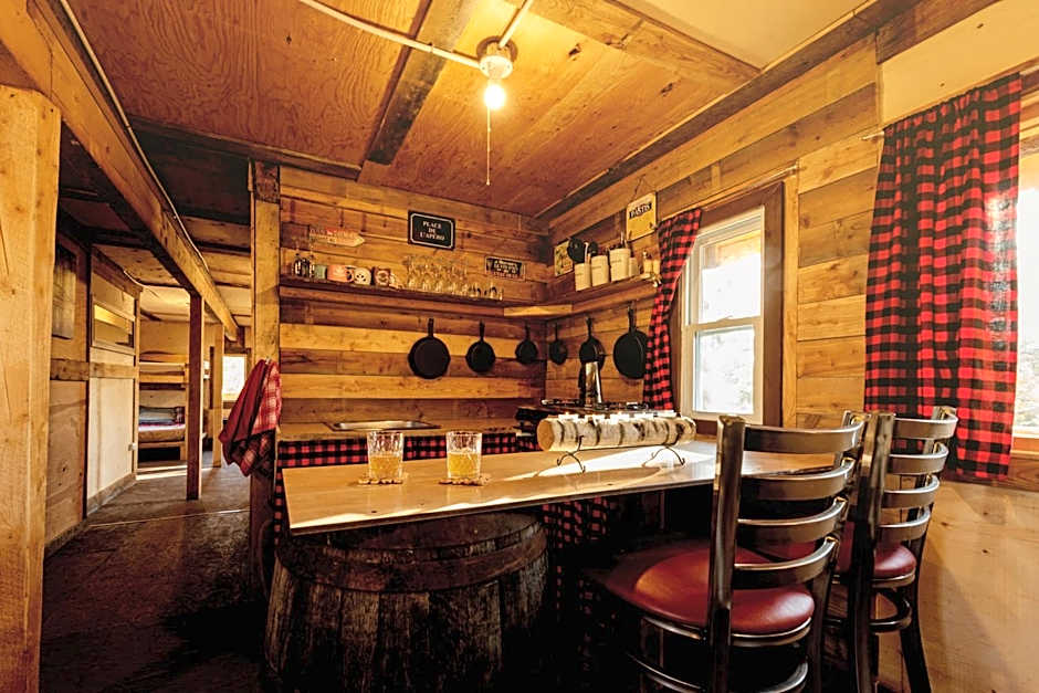 Entre Lemoine et l'arbre