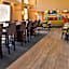 Hampton Inn By Hilton And Suites Bakersfield North-Airport