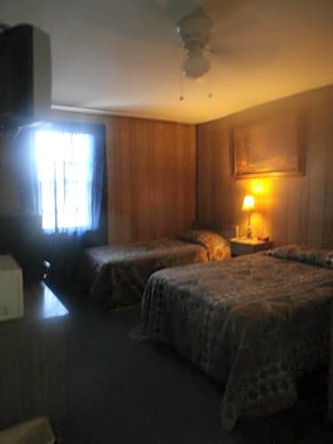 Sage and Sand Motel