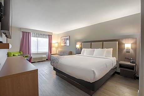 Executive King Room with Sofa Bed