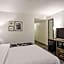 La Quinta Inn & Suites by Wyndham Baltimore N/White Marsh