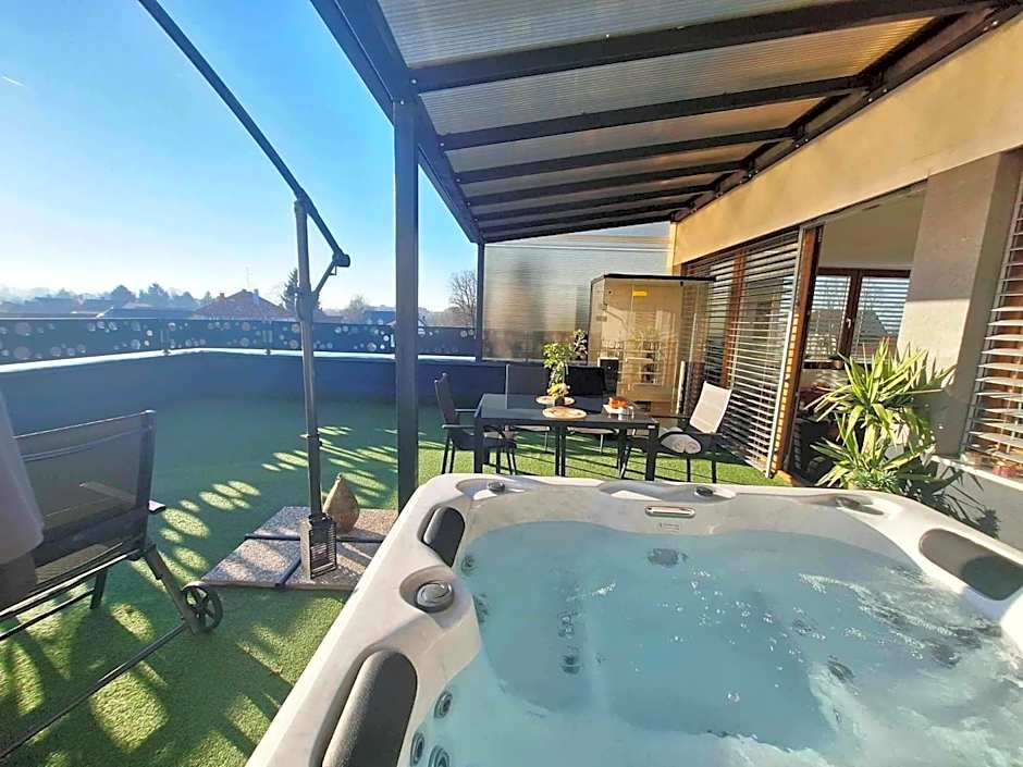 Arcobaleno Apartments & Rooms