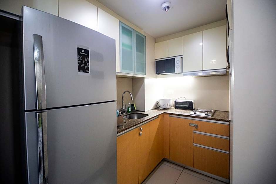 Mactan Newtown Seaview Condo by FJCIVO