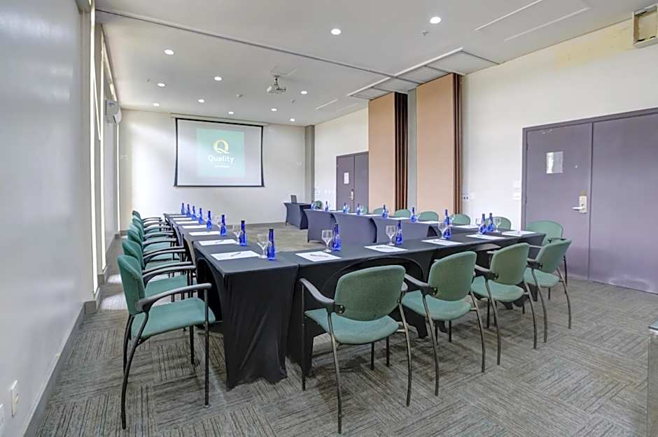 Quality Suites Alphaville