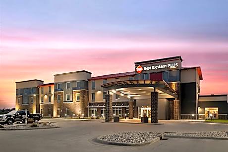 Best Western Plus Lakeview Hotel