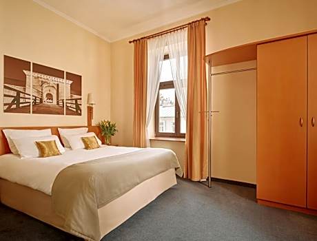 Junior Suite with Sofa Bed (3 Adults)